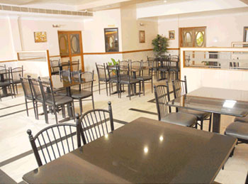 authentic vegetarian multi cuisine restaurant in nagercoil